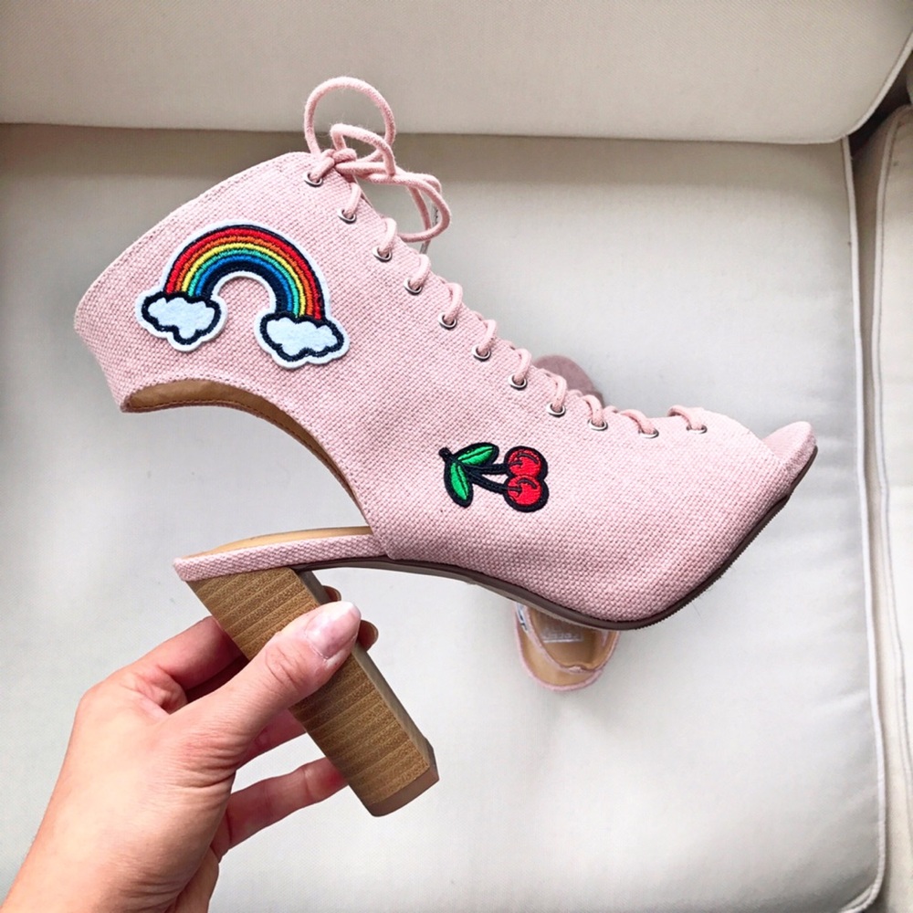 LAST ONE‼️S/6.5 Pink  Chunky Gladiator Heels! - Picture 2 of 8